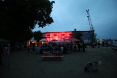 Rhine Side Gallery Beach am Abend