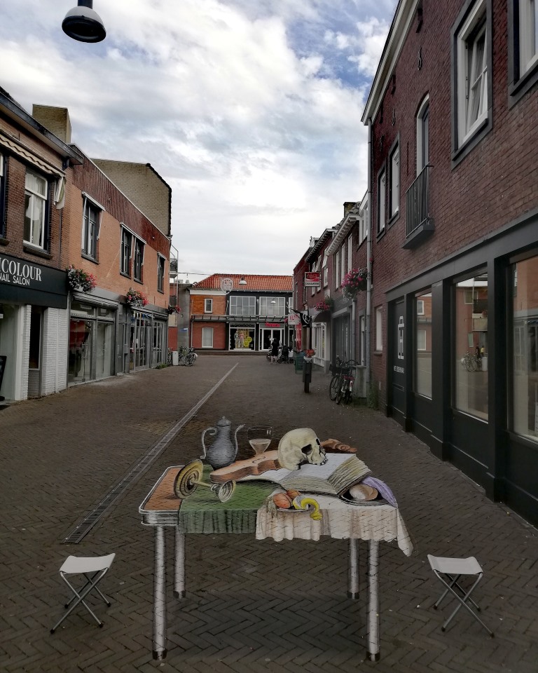 "camping vanitas" 3d streetpainting in Doetinchem